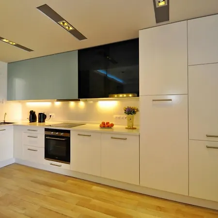 Columbo 아파트 료렛 드 마르